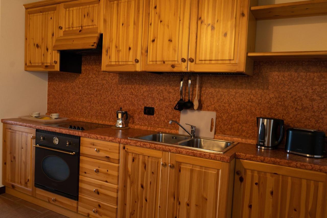 La Fiocchina - Magic Place - Apartments & Studios In Garda Lake - Countryside Farmhouse, Inside The Middle Of The Lake Salò Kültér fotó