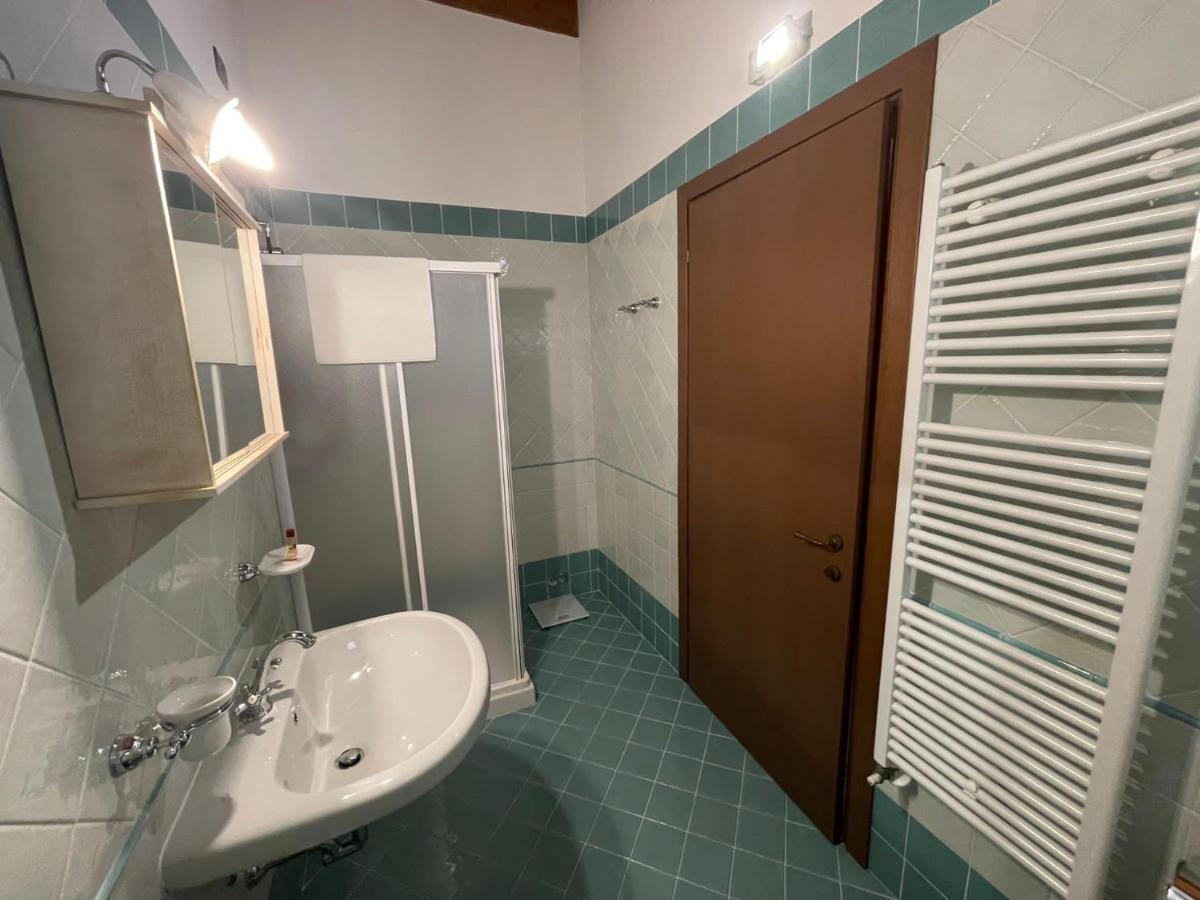 La Fiocchina - Magic Place - Apartments & Studios In Garda Lake - Countryside Farmhouse, Inside The Middle Of The Lake Salò Kültér fotó