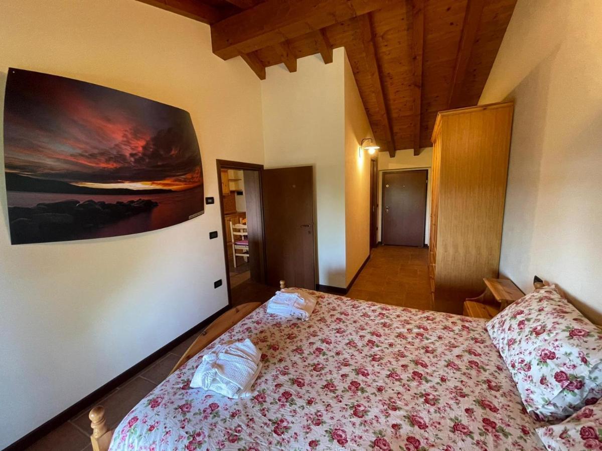 La Fiocchina - Magic Place - Apartments & Studios In Garda Lake - Countryside Farmhouse, Inside The Middle Of The Lake Salò Kültér fotó